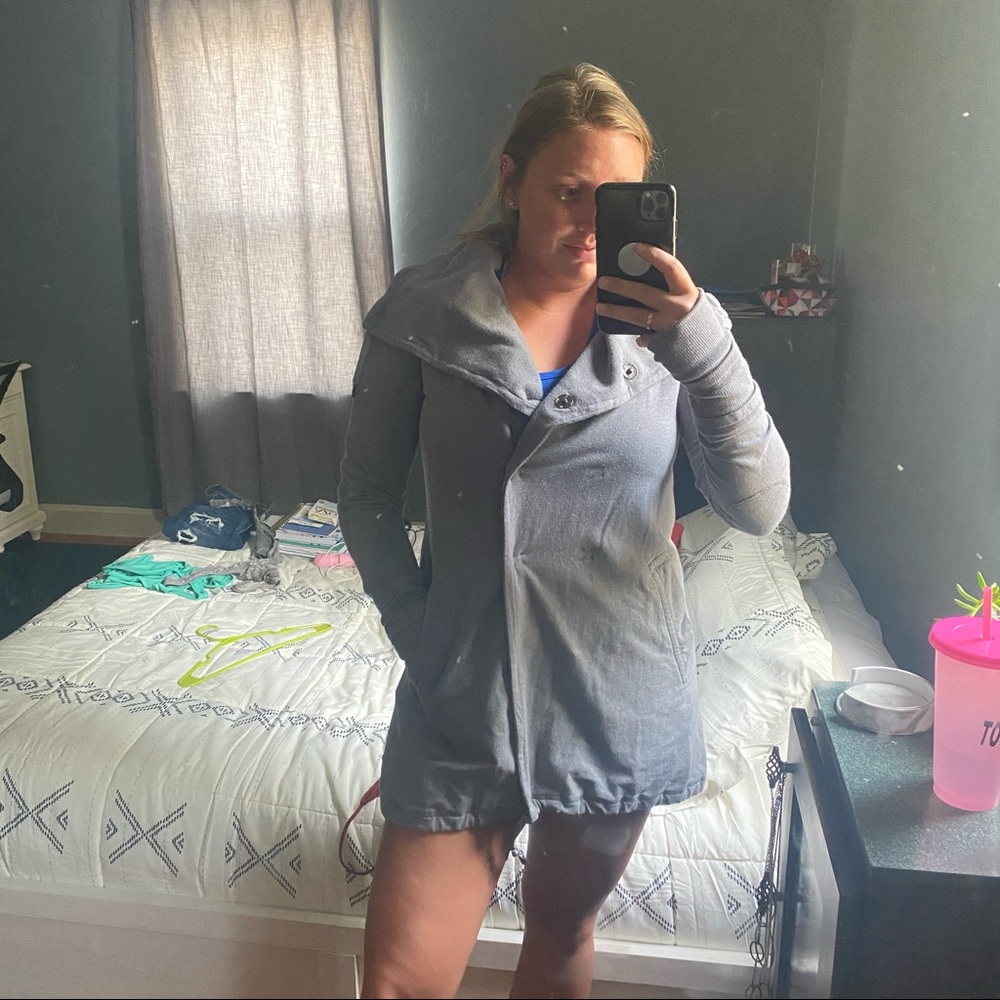 Lululemon Jacket - Picture 3 of 6